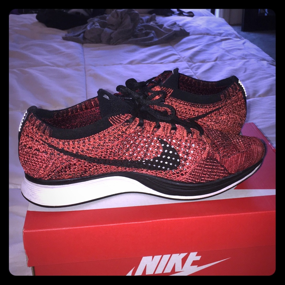 COPY - Flyknit Racer